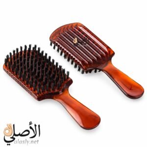 فرشة بونيتا لفك تشابك الشعر صغيرة لون عسل موديل 122، بتصميم شفاف عسلي وشعيرات سوداء ومقبض مدمج للتمشيط اليومي.